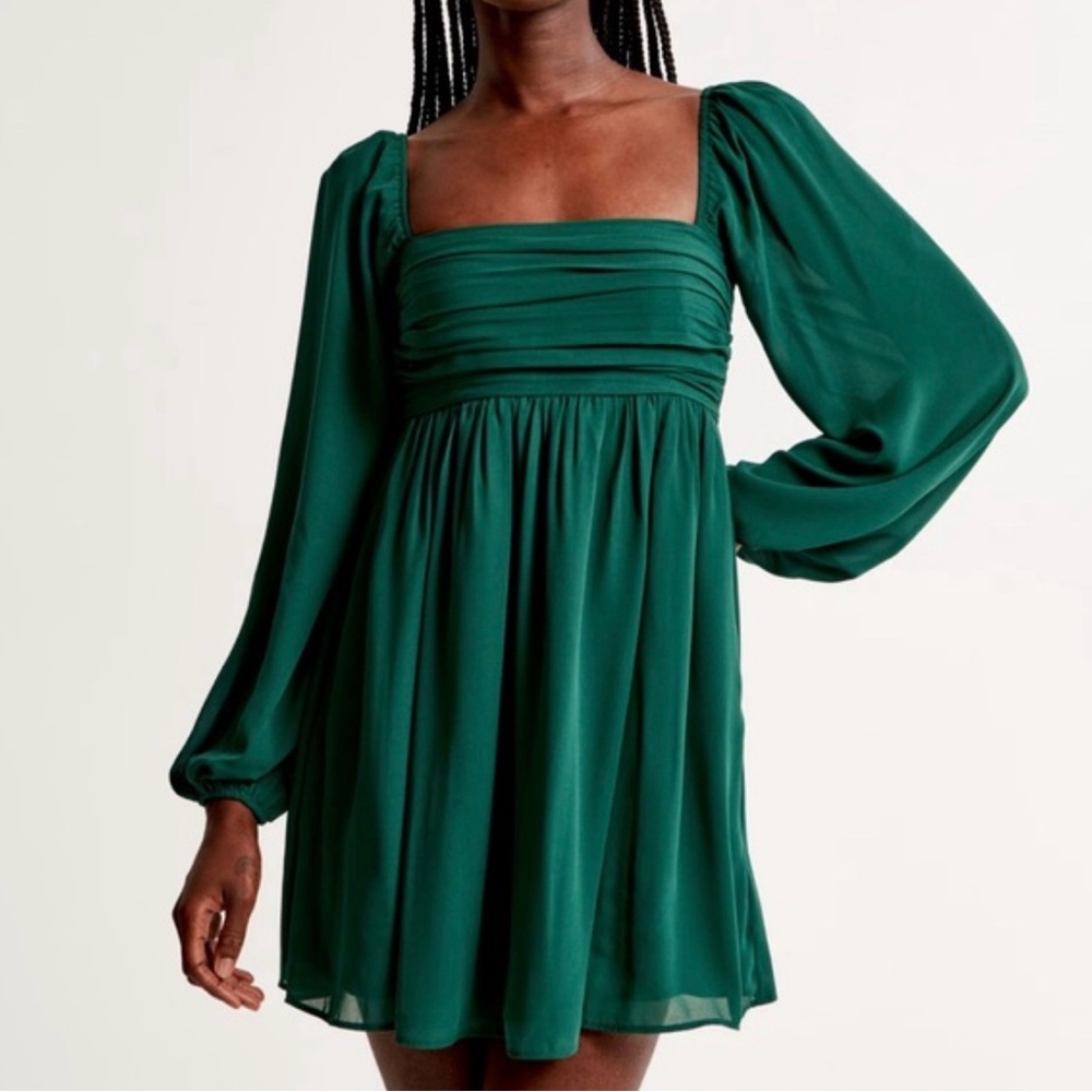 Abercrombie & Fitch Forest Green Long-Sleeve Square Neck Mini Dress